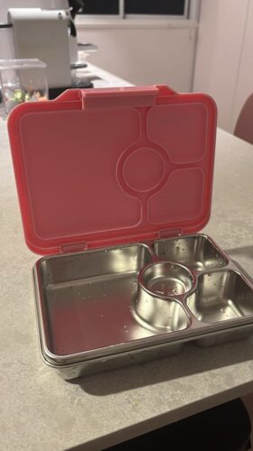 Yumbox Pret – קופסת אוכל מחולקת מנירוסטה photo review